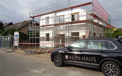 Rohbau des individuell geplanten Einfamilienhauses Vero von Kern-Haus in Harthausen