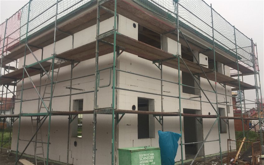 Rohbau des frei geplanten Familienhauses von Kern-Haus in Waghäusel