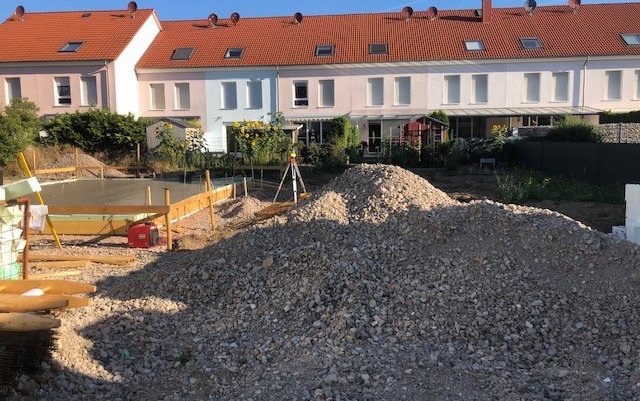 Grundstücksvorbereitungen in Mainz-Ebersheim