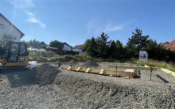 Vorbereitungen der Bodenplatte in Kerzenheim