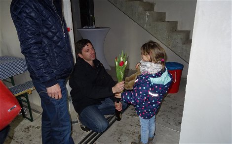Blumengeschenk zum Rohbaufest in Magdeburg-Lemsdorf
