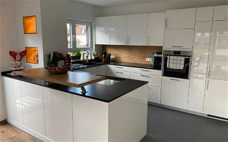 Küche im frei geplanten Kern-Haus in Mochenwangen-Wolpertswende