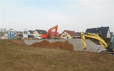 Die Arbeiten auf der Baustelle in Wickede haben durch das Kern-Haus-Team begonnen.