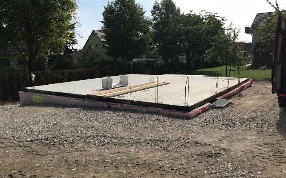 Bau des Kellers für das individuell geplante Familienhaus Esprit von Kern-Haus in Konstanz-Litzelstetten