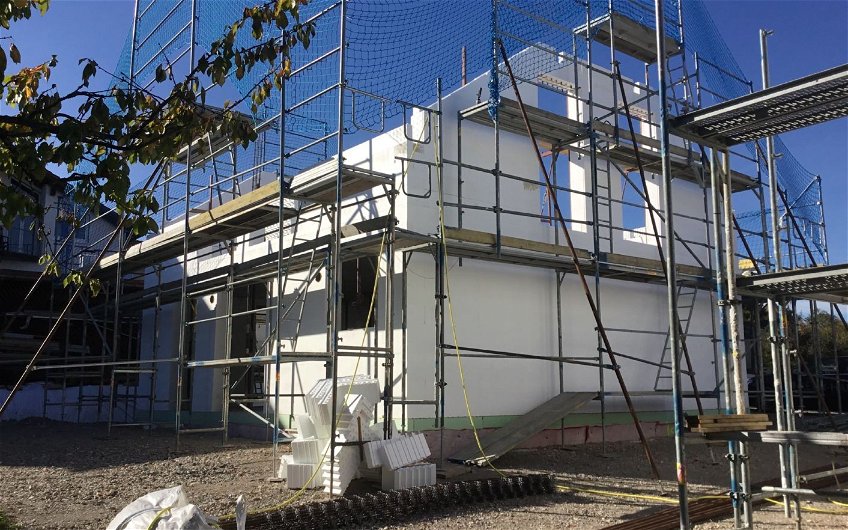 Rohbau des individuell geplanten Familienhauses Komfort von Kern-Haus in Konstanz-Litzelstetten