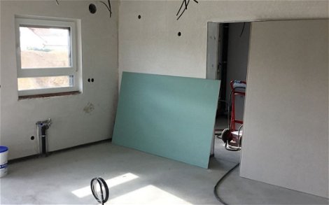 Estrich im frei geplanten Familienhaus von Kern-Haus in Neustetten-Nellingsheim