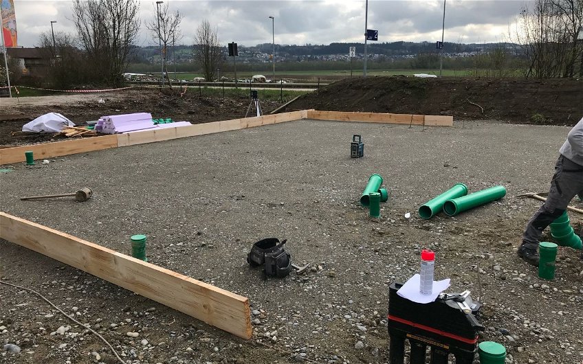 Vorbereitungen für die Bodenplatte des individuell geplanten Familienhauses Vero von Kern-Haus in Ravensburg-Oberzell