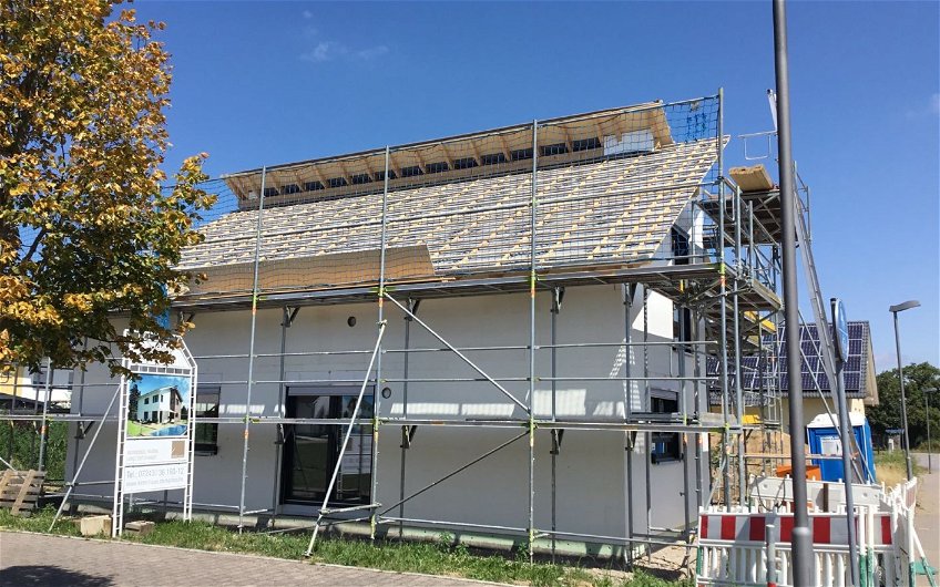 Rohbau des frei geplanten Familienhauses von Kern-Haus in Bietigheim