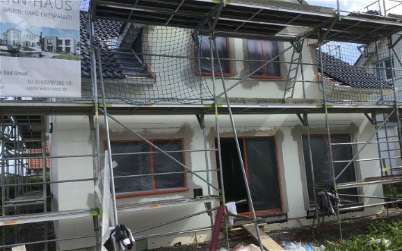 Vorbereitungen für den Außenputz am individuell geplanten Familienhaus Magnum von Kern-Haus in Herrenberg