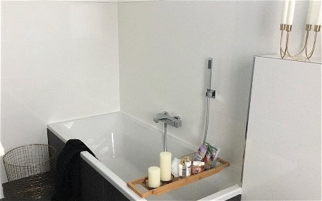 Badezimmer im frei geplanten Familienhaus von Kern-Haus in Elchesheim-Illingen