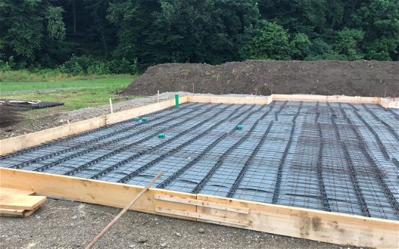 Vorbereitung der Bodenplatte des frei geplanten Familienhauses von Kern-Haus in Aitrach