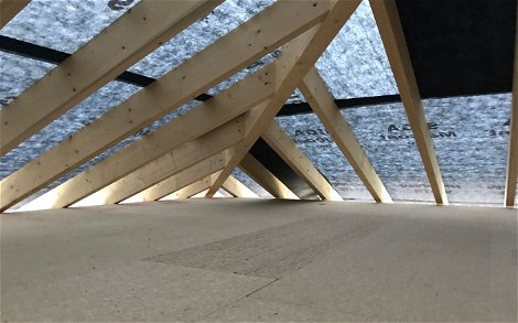 Dachstuhl des frei geplanten Familienhauses von Kern-Haus in Aitrach