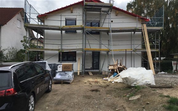 Rohbau des individuell geplanten Familienhauses Vero von Kern-Haus in Rastatt-Wintersdorf