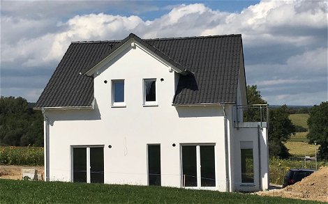 Individuell geplantes Familienhaus Komfort Trendline von Kern-Haus in Lottstetten