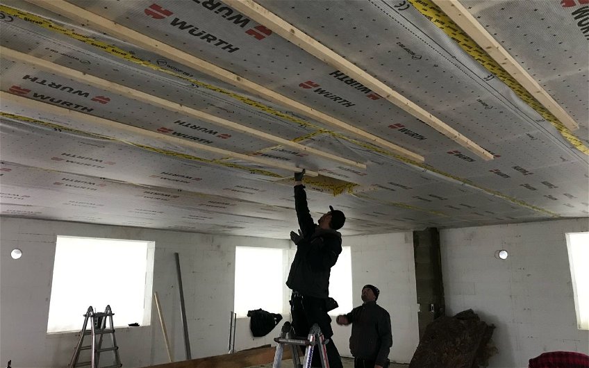 Dachdämmung im frei geplanten Familienhaus von Kern-Haus in Baindt