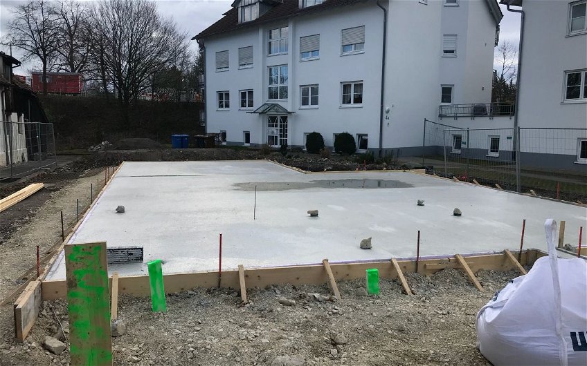 Bodenplatte des frei geplanten Familienhauses von Kern-Haus in Radolfzell