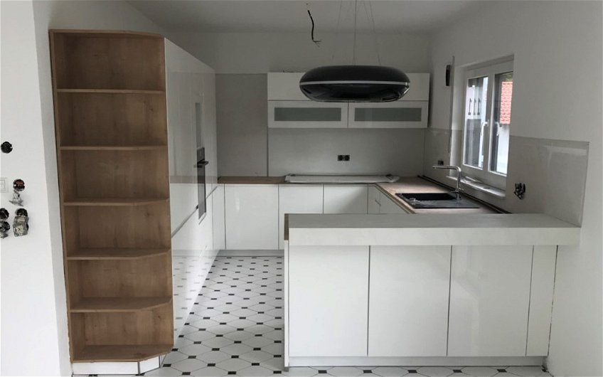 Küche im frei geplanten Familienhaus von Kern-Haus in Maulbronn-Zaisersweiher