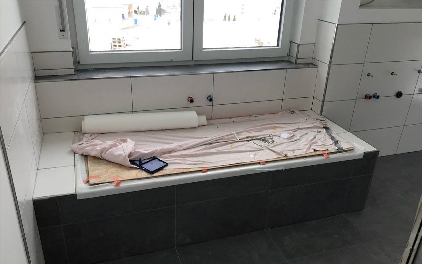 Badezimmer im frei geplanten Familienhaus von Kern-Haus in Bopfingen