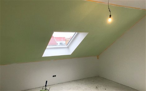 Malerarbeiten im frei geplanten Familienhaus von Kern-Haus in Vaihingen an der Enz