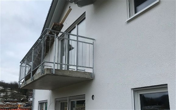 Balkon am frei geplanten Familienhaus von Kern-Haus in Frickenhausen