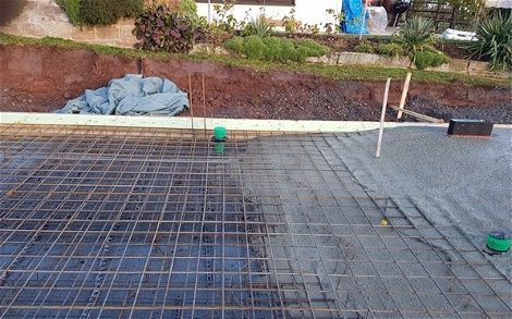 Bodenplatte für das frei geplante Familienhaus von Kern-Haus in Maulbronn