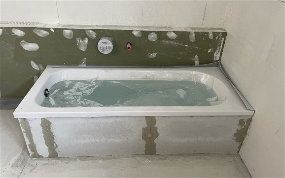 Eingebaute Badewanne in Schlier