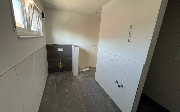 Geflieste Badezimmer in Schlier