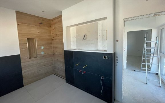 Fertig gefliestes Badezimmer in Biberach