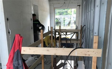 Elektrorohinstallation im frei geplanten Familienhaus von Kern-Haus in Calw