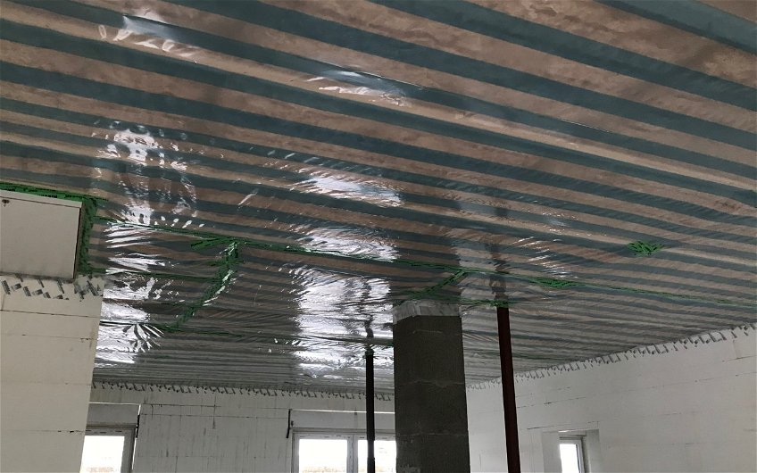 Dachdämmung im frei geplanten Familienhaus von Kern-Haus in Calw