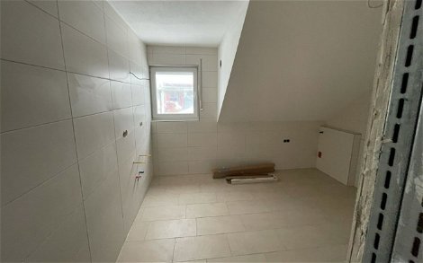 Vollständig gefliestes Badezimmer in Bad Wurzach