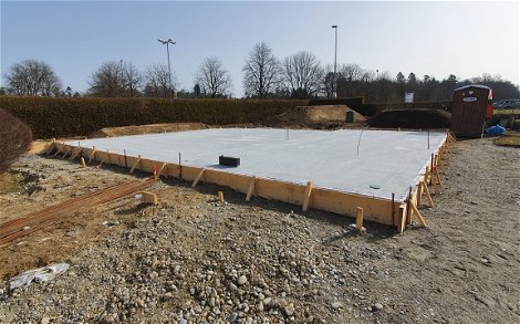 Bodenplatte für das frei geplante Familienhaus von Kern-Haus in Altshausen