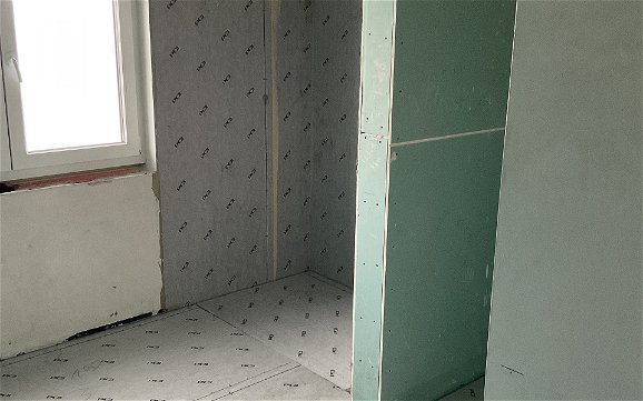 Innenausbau im Badezimmer in Bretten