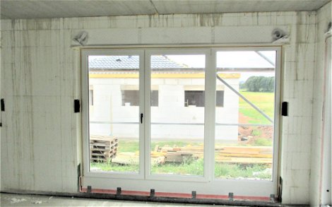 Der Einbau der Fenster wurde durchgeführt.